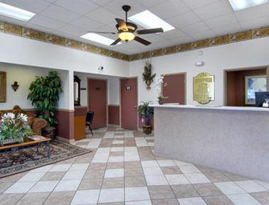 Super 8 By Wyndham-Tupelo Airport Motel Interiør billede